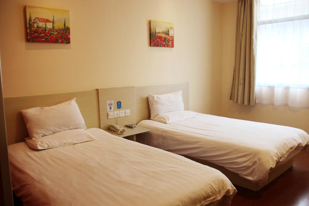 Hanting Express Shenyang Longemont Square Rom bilde